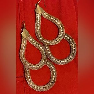 vintage/retro gold/copper tone tear drop earrings